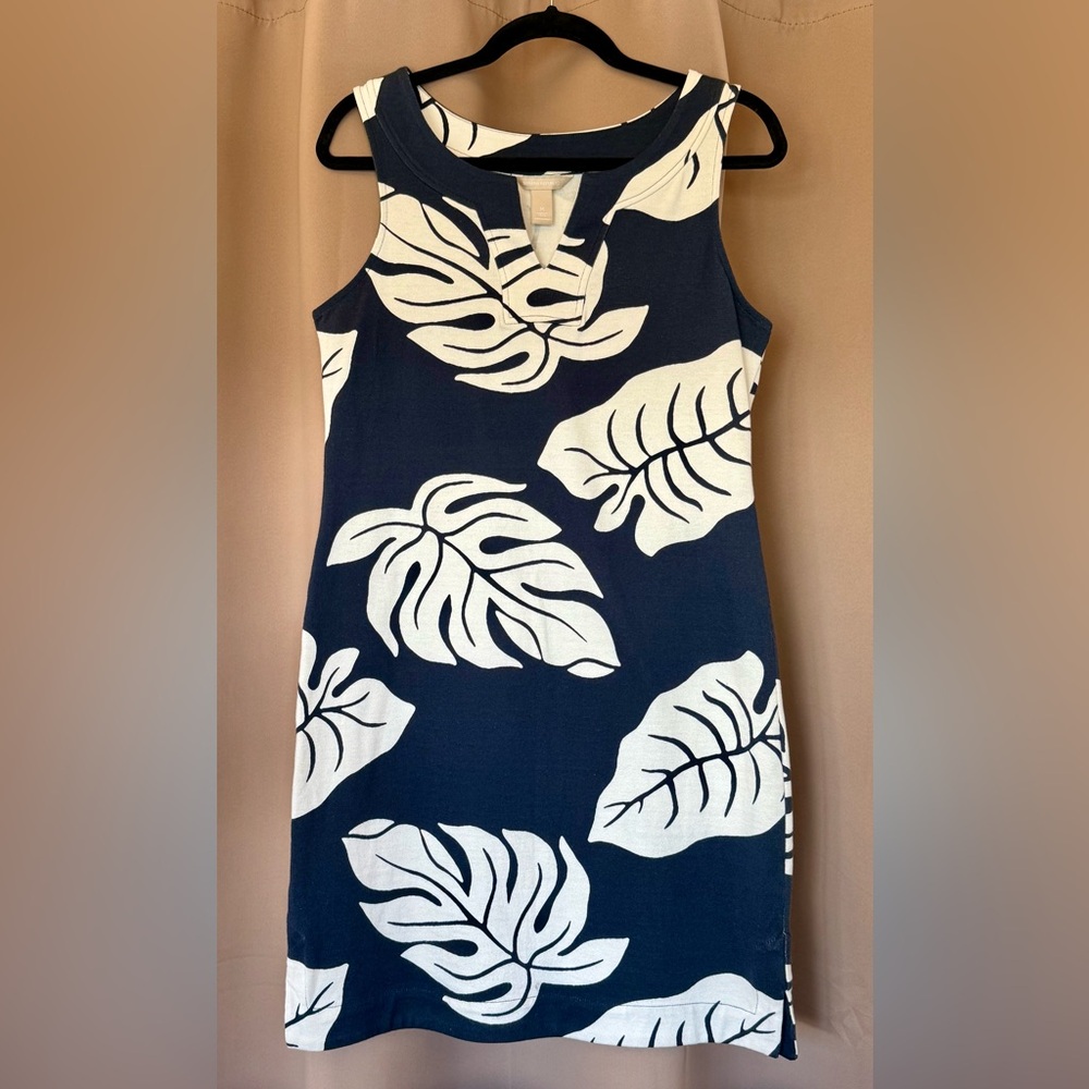 Banana Republic Women’s Navy and White Monstera Leaf Print Dress - Never Worn